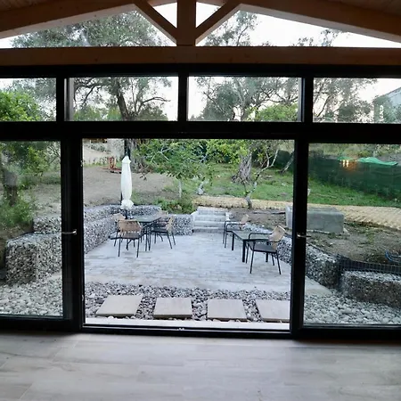 Stablus House * Alykes Potamou