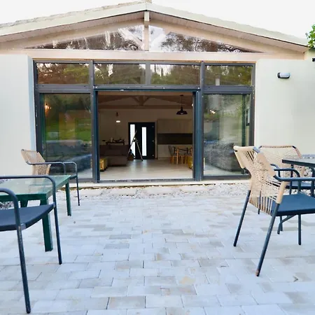 Stablus House Holiday home
